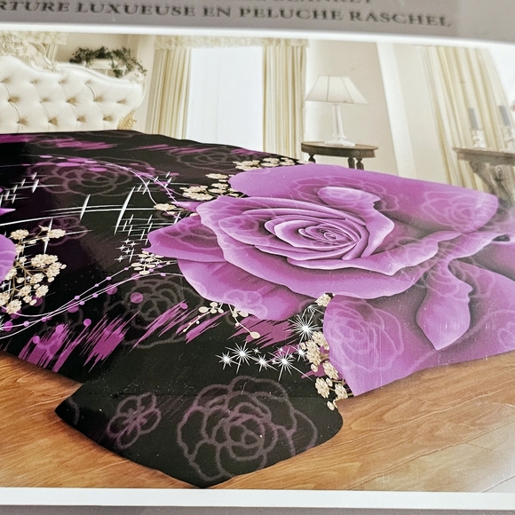 Double Ply Floral Blankets - Picture 4 of 5